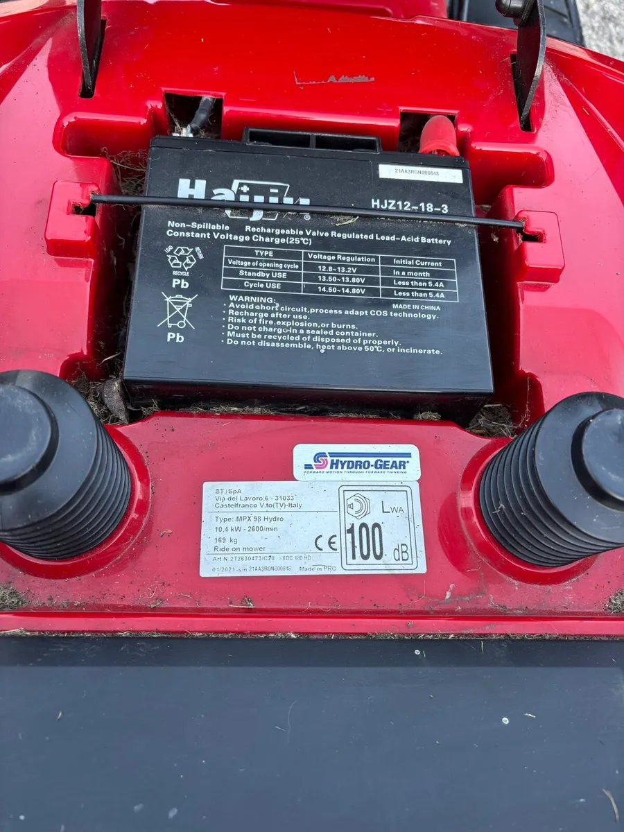 Lawn mower - Image 1
