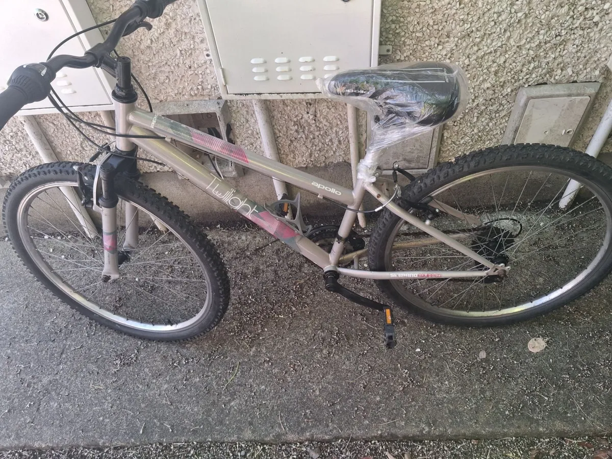 Ladies Bike26"+2Mountain Bike 26"W+Vintage bike27" - Image 1