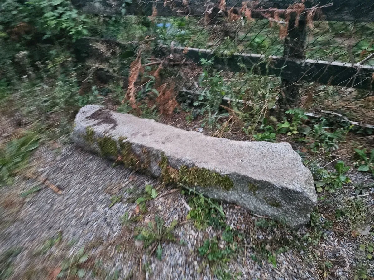 Granite pillars - Image 2