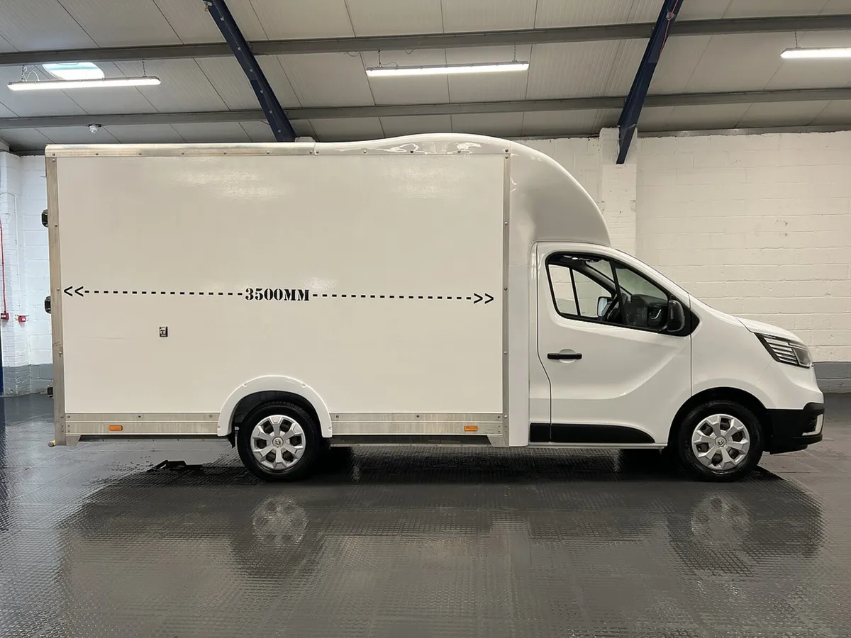 2022 Renault Trafic Luton Low Loader Van - Image 1