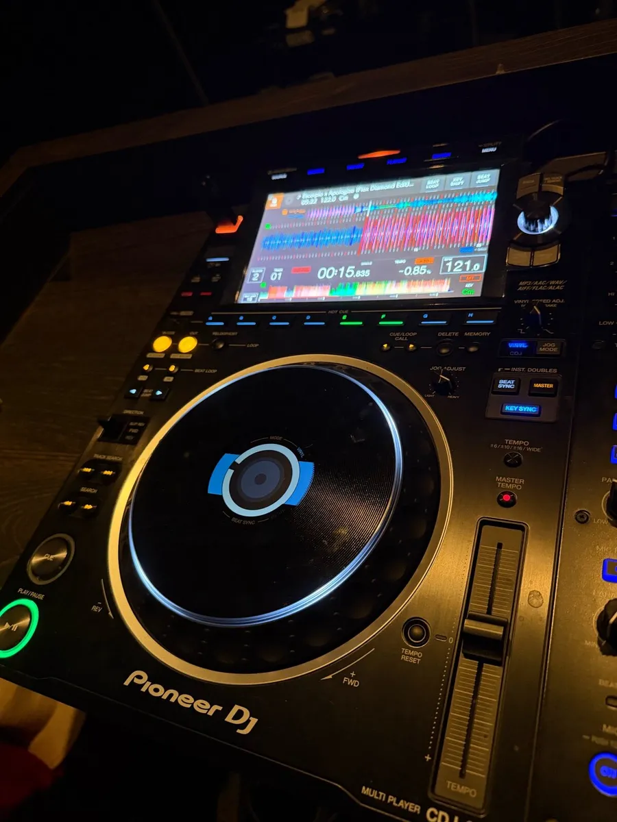 2 x CDJ-3000 + DJM-A9 - Image 1