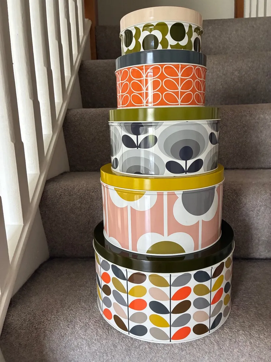 Orla Kiely 5 piece stacking tins - Image 1