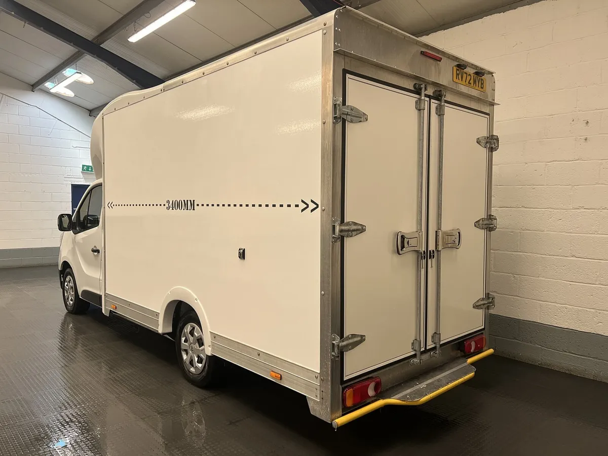 2022 Renault Trafic Luton Low Loader Van - Image 4
