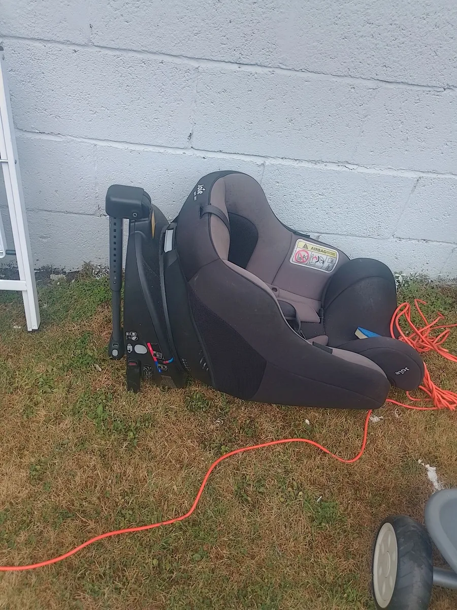 Car seat and walker - Image 2