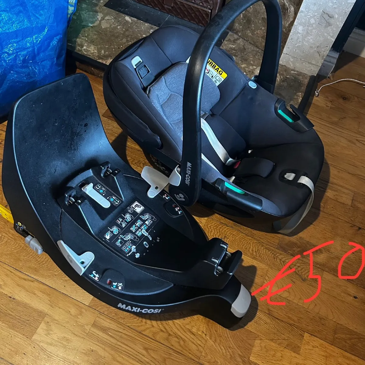 Baby car seat - Image 1