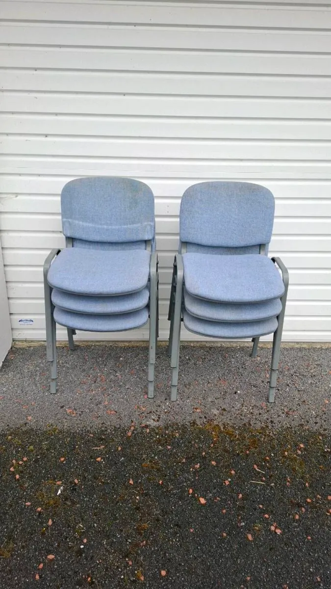 6 office style meeting conference chairs - Image 1
