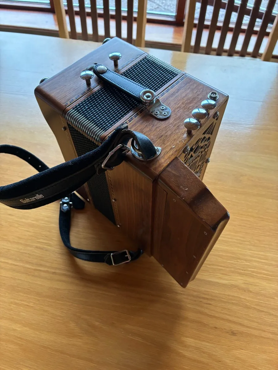 Saltarelle Accordion - Image 3