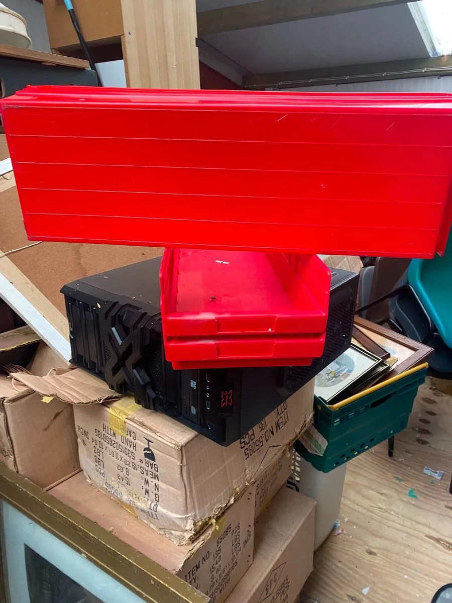 Plastic storage bins - Image 3