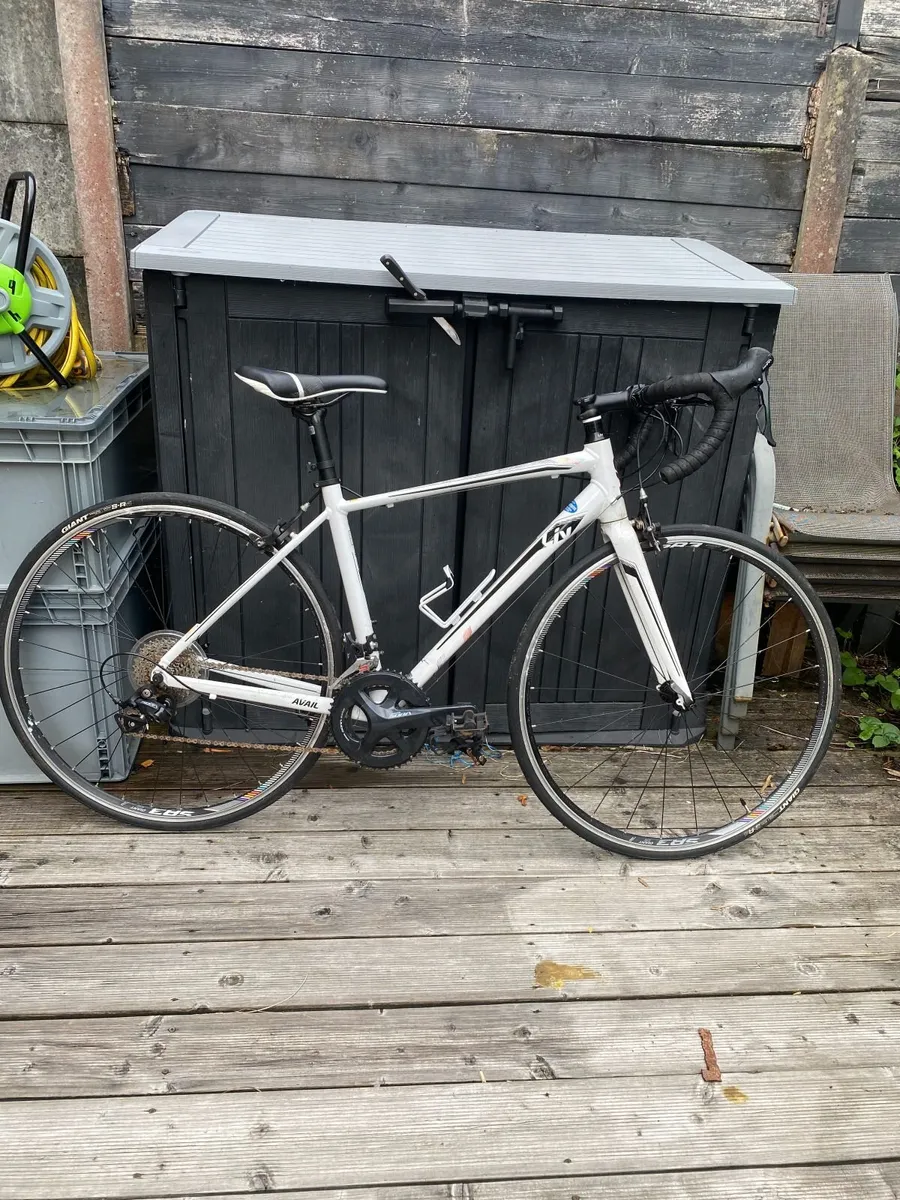 Giant Ladies Bike - Liv Avail - Image 1