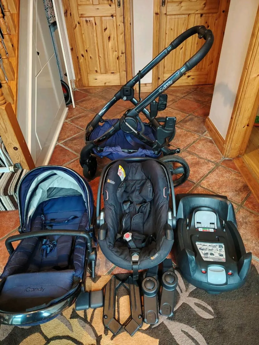 I candy peach travel system and isofix base