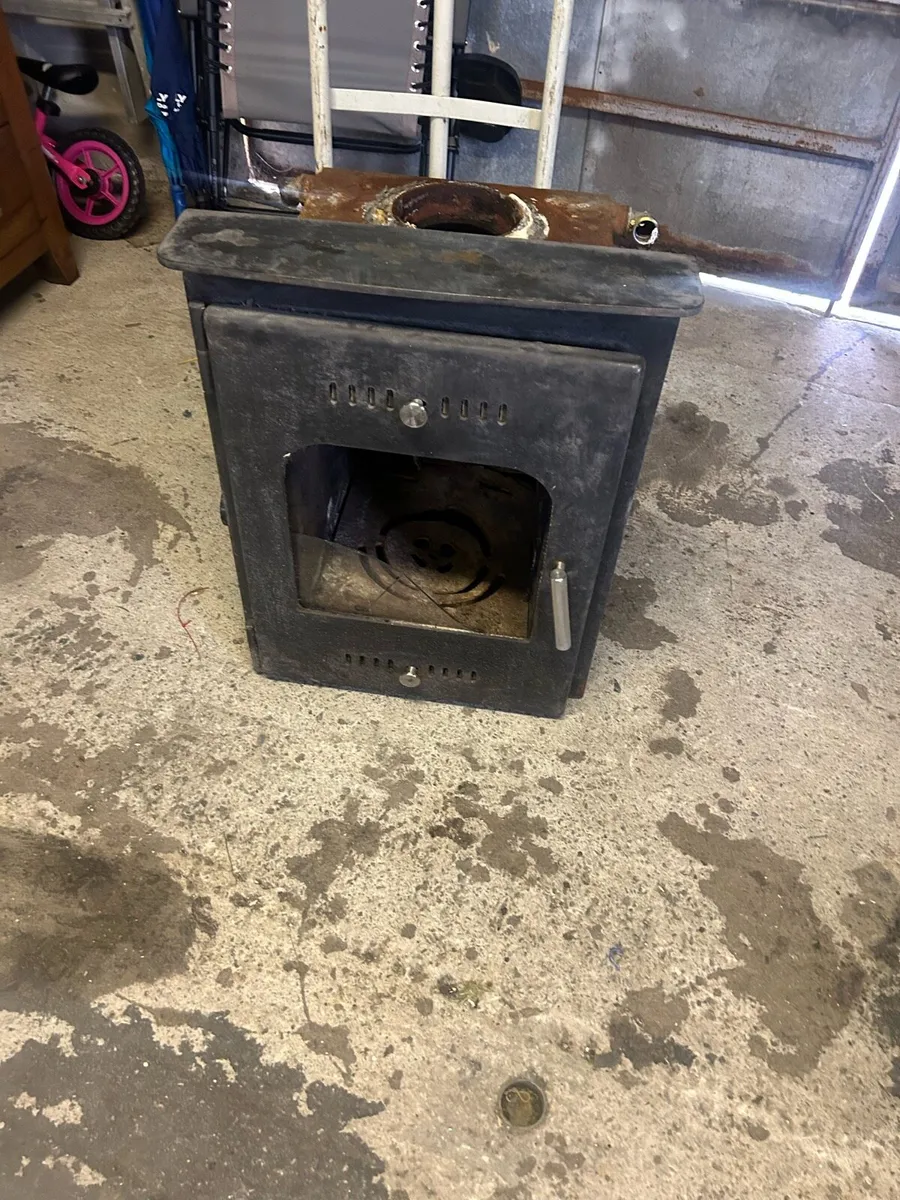 Stove - Image 1
