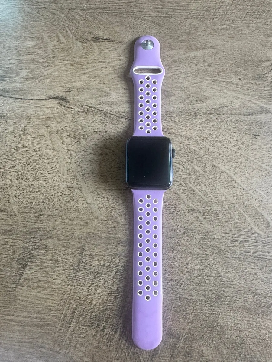 Apple watch - Image 1