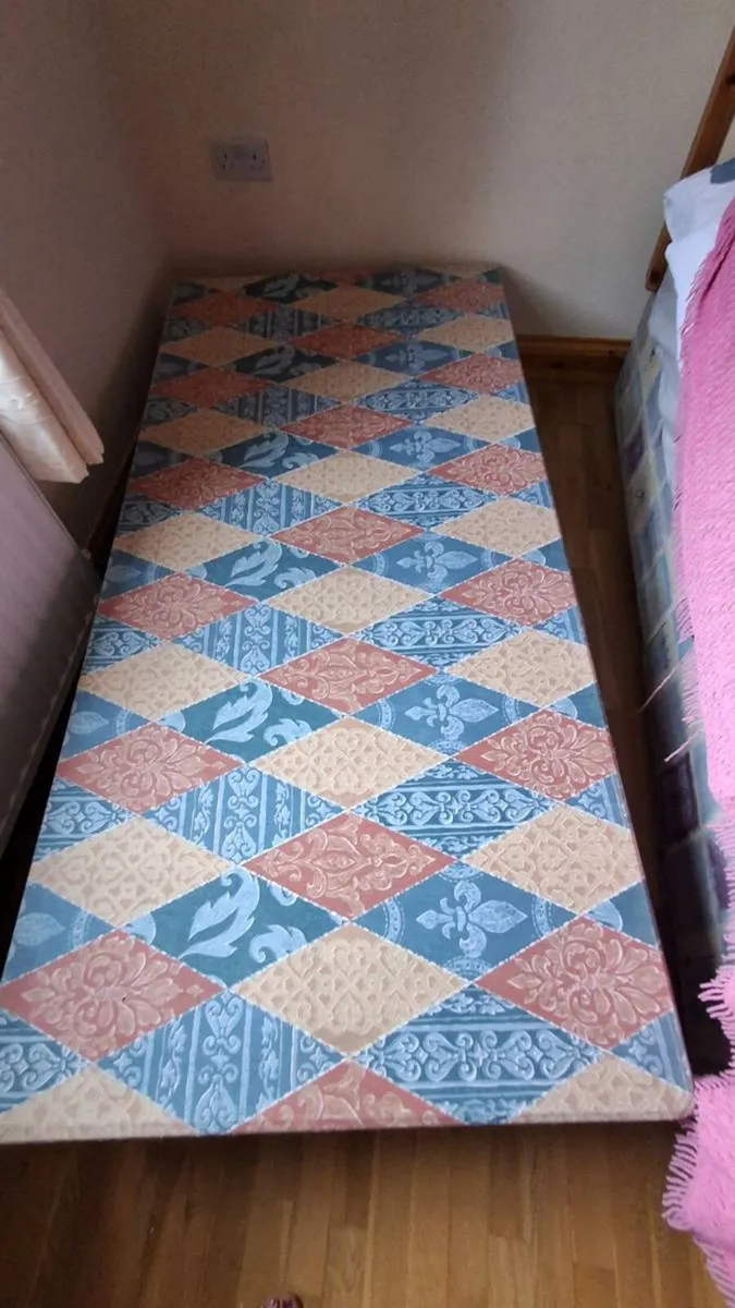 Single bed base & mattress - Image 3