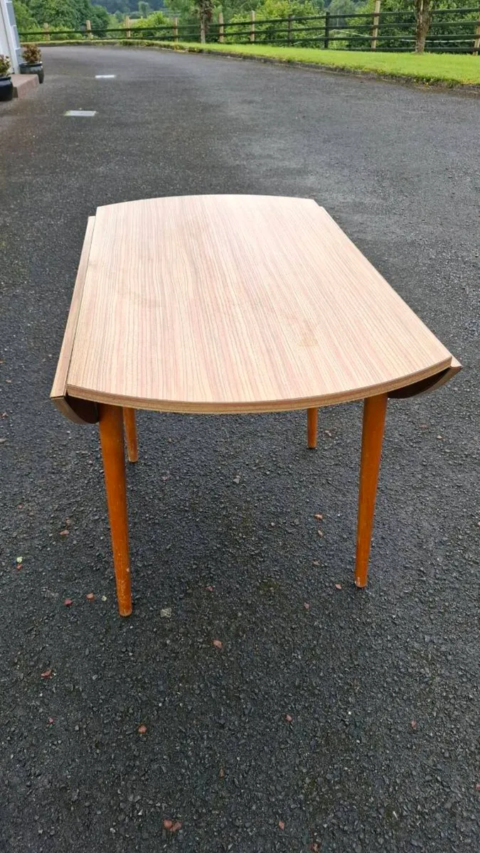 Kitchen table & 4 chairs - Image 3