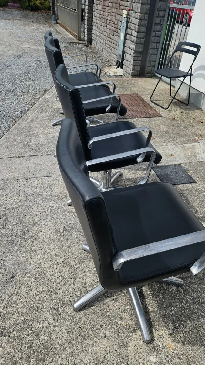 Hair salon equipment - Image 4