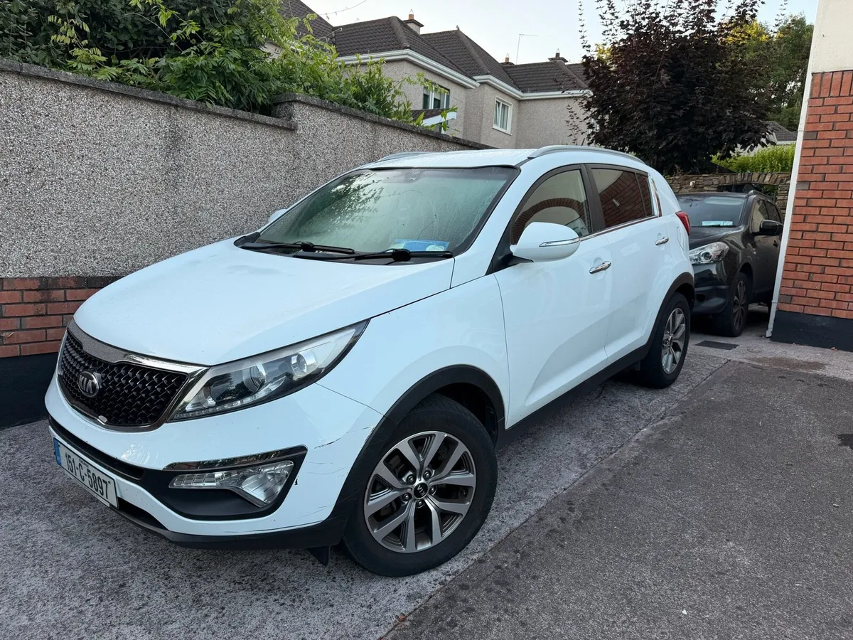 2015 Kia sportage - Image 1