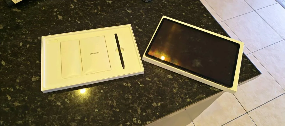 Samsung Galaxy tab S8+ - Image 1
