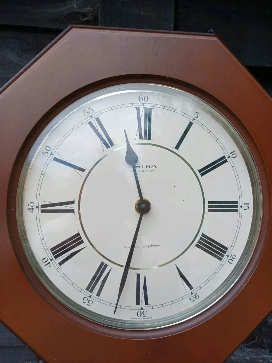 1970s Quartz German Made Clock - Image 3