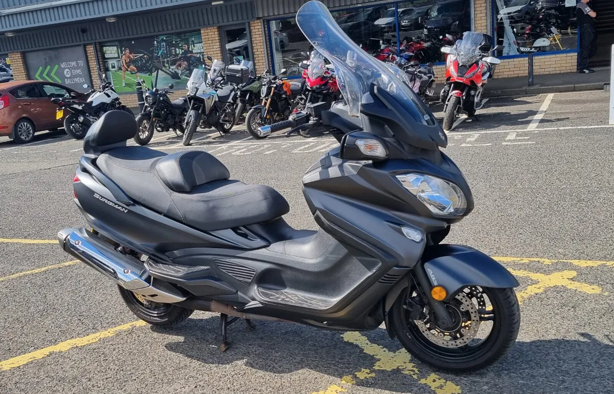 Suzuki AN650 Burgman Executive - Image 1