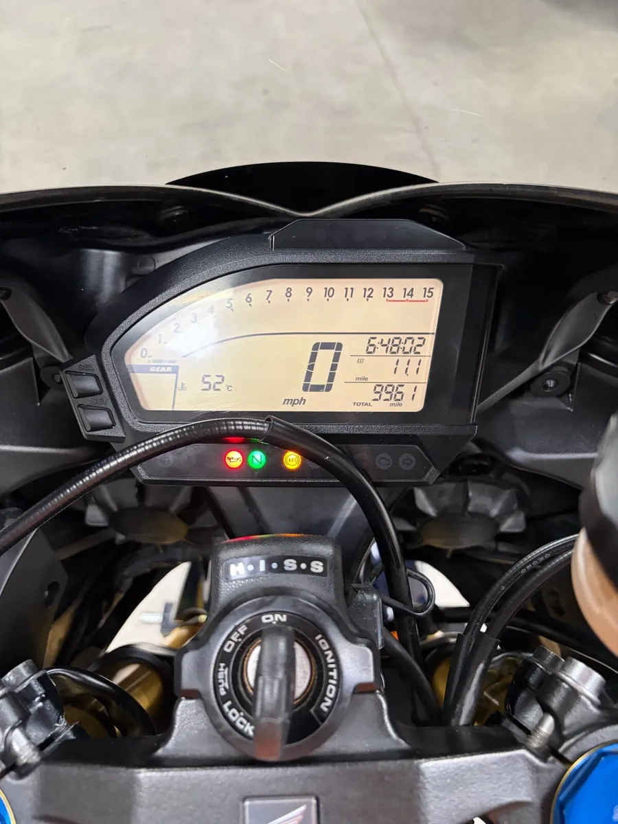Repsol fireblade 1000RR - Image 4