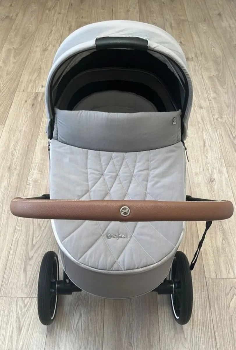 Cybex Priam Carrycot & Pushchair Pram - Image 2