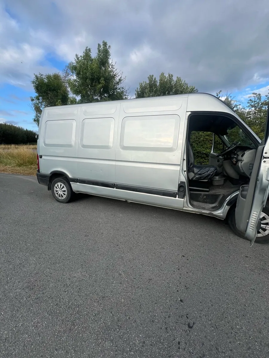 Nissan Interstar - Image 3