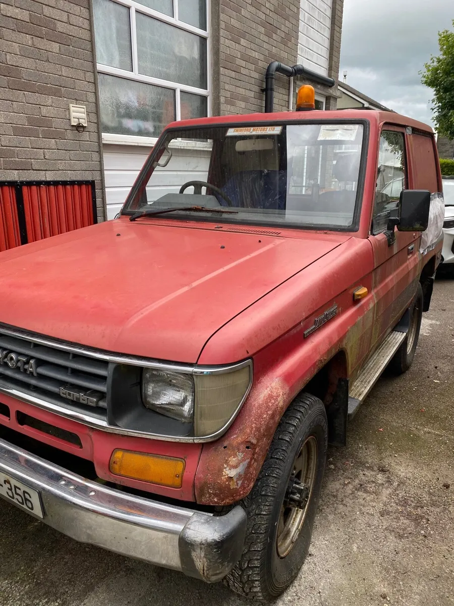 Toyota Land Cruiser 1993 - Image 3