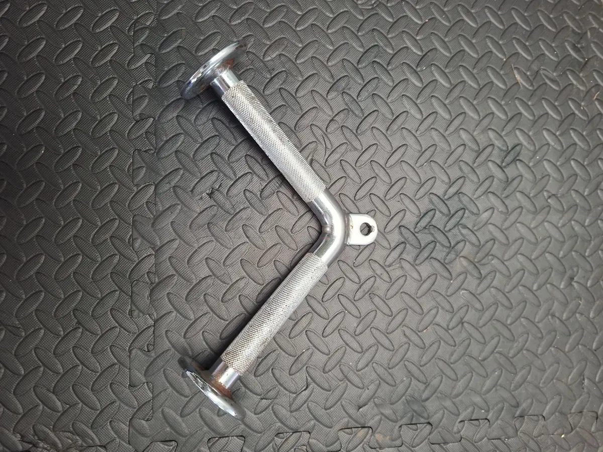 triceps v bar - Image 1