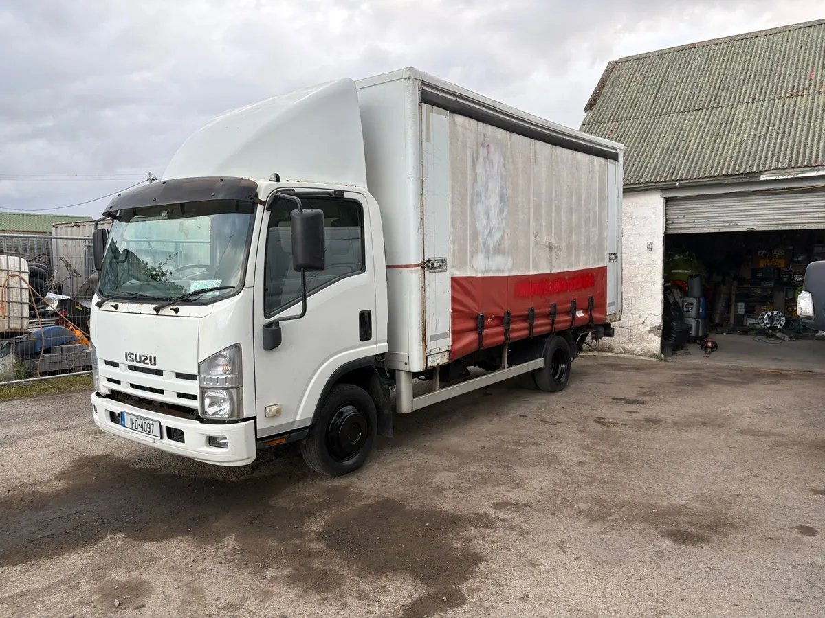 Isuzu 3.5 tone Curtin side - Image 2