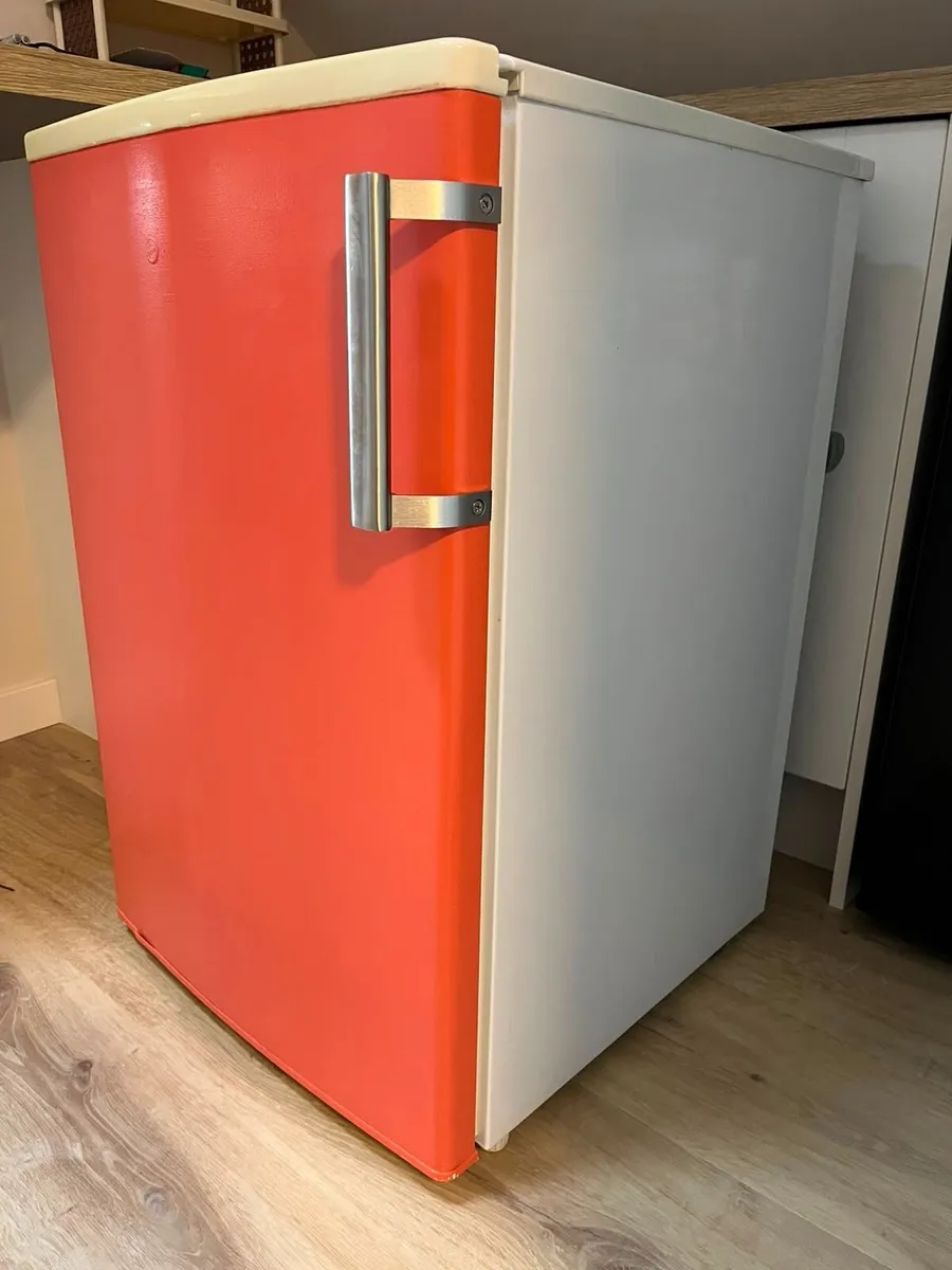 Fridge  - Hoover Under Counter  – 127L - Image 1