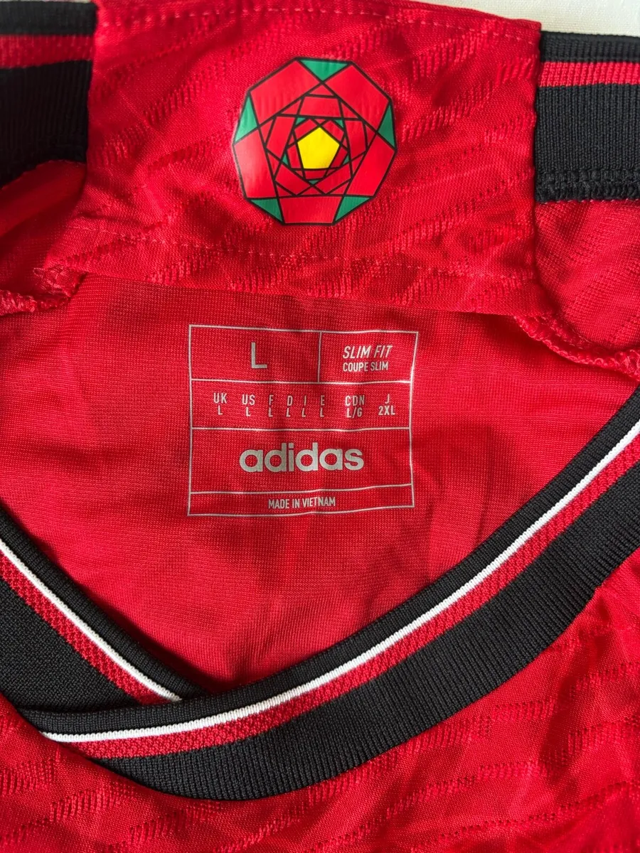 Man United 23/24 Authentic Home Shirt - Image 4