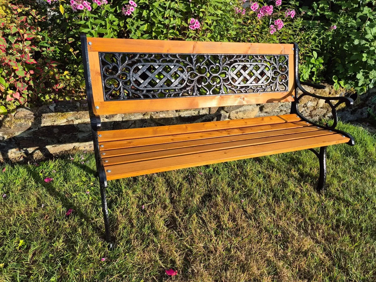 Cast iron Garden bench - Image 2