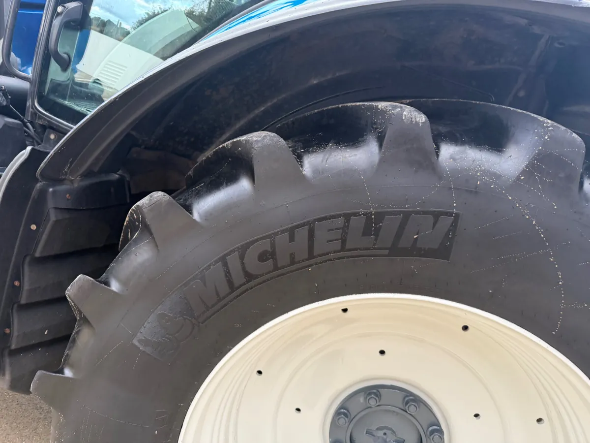 Valtra t174 versu year 2018 - Image 4