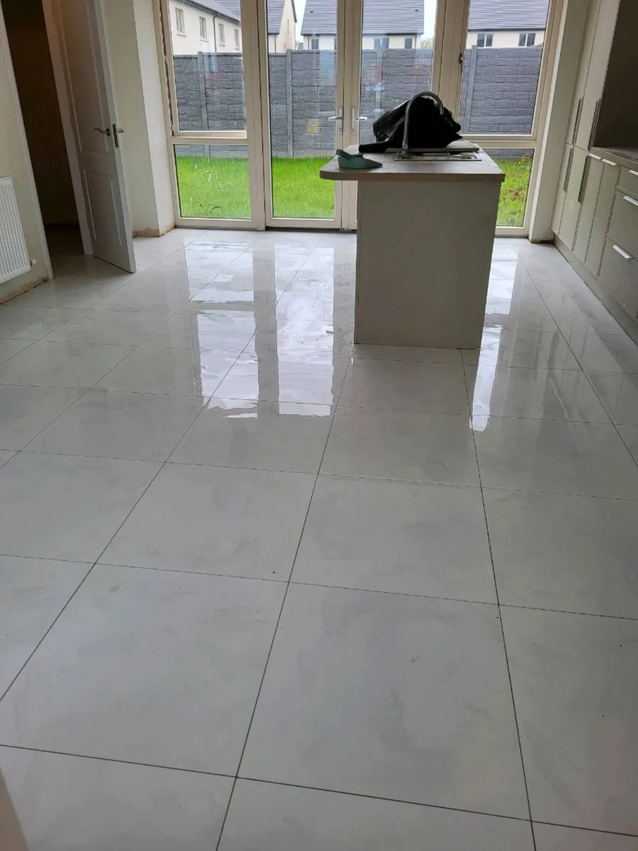 Tiler available - Image 2