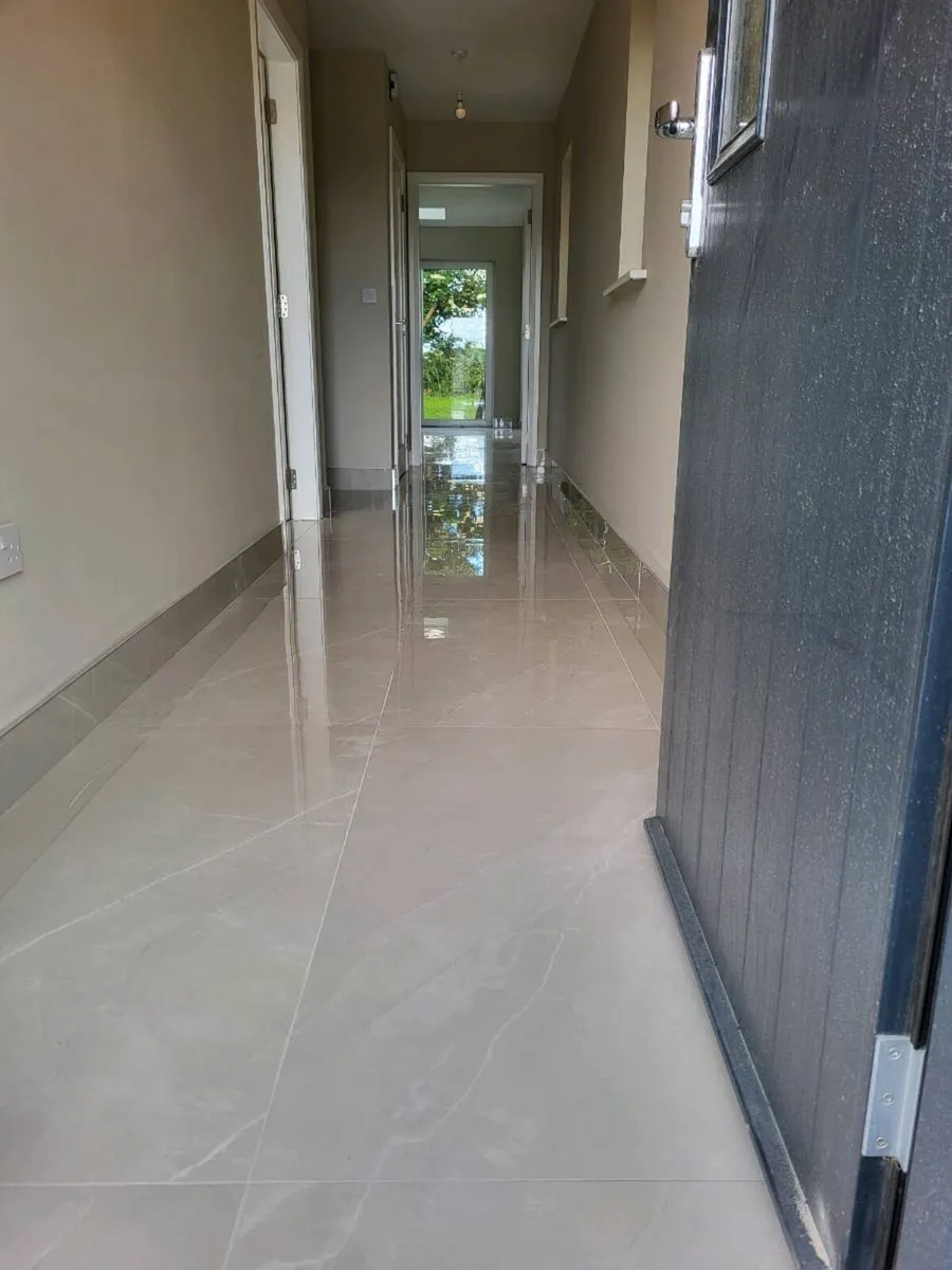 Tiler available - Image 4