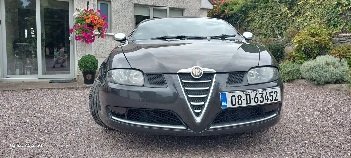 Alfa Romeo GT 2008 - Image 2