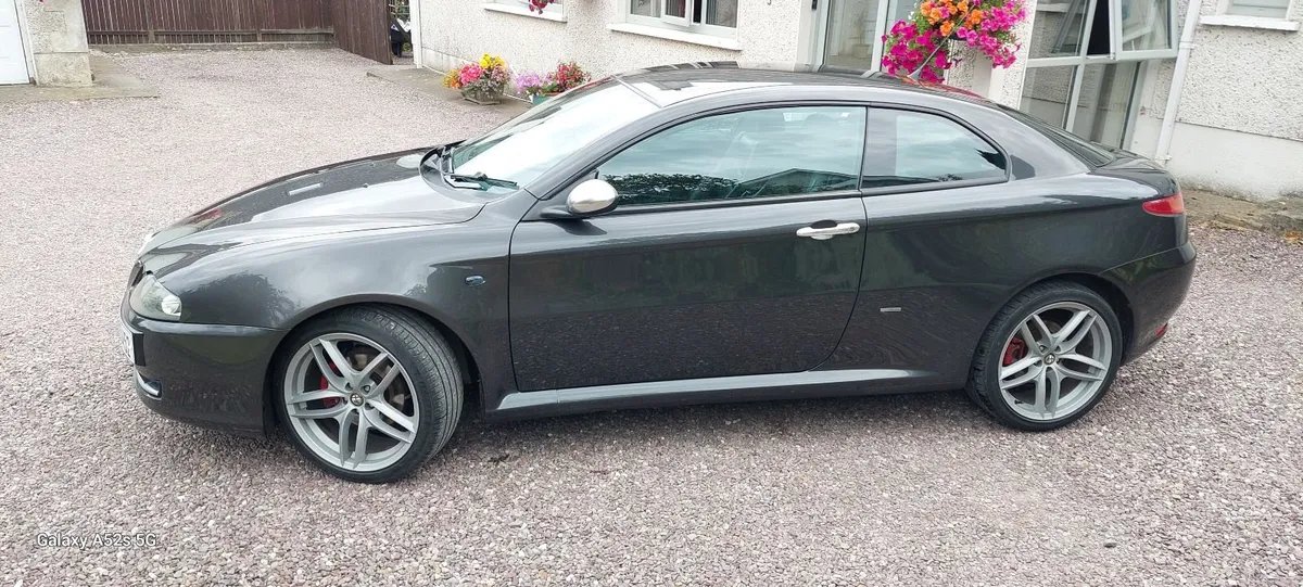 Alfa Romeo GT 2008 - Image 4