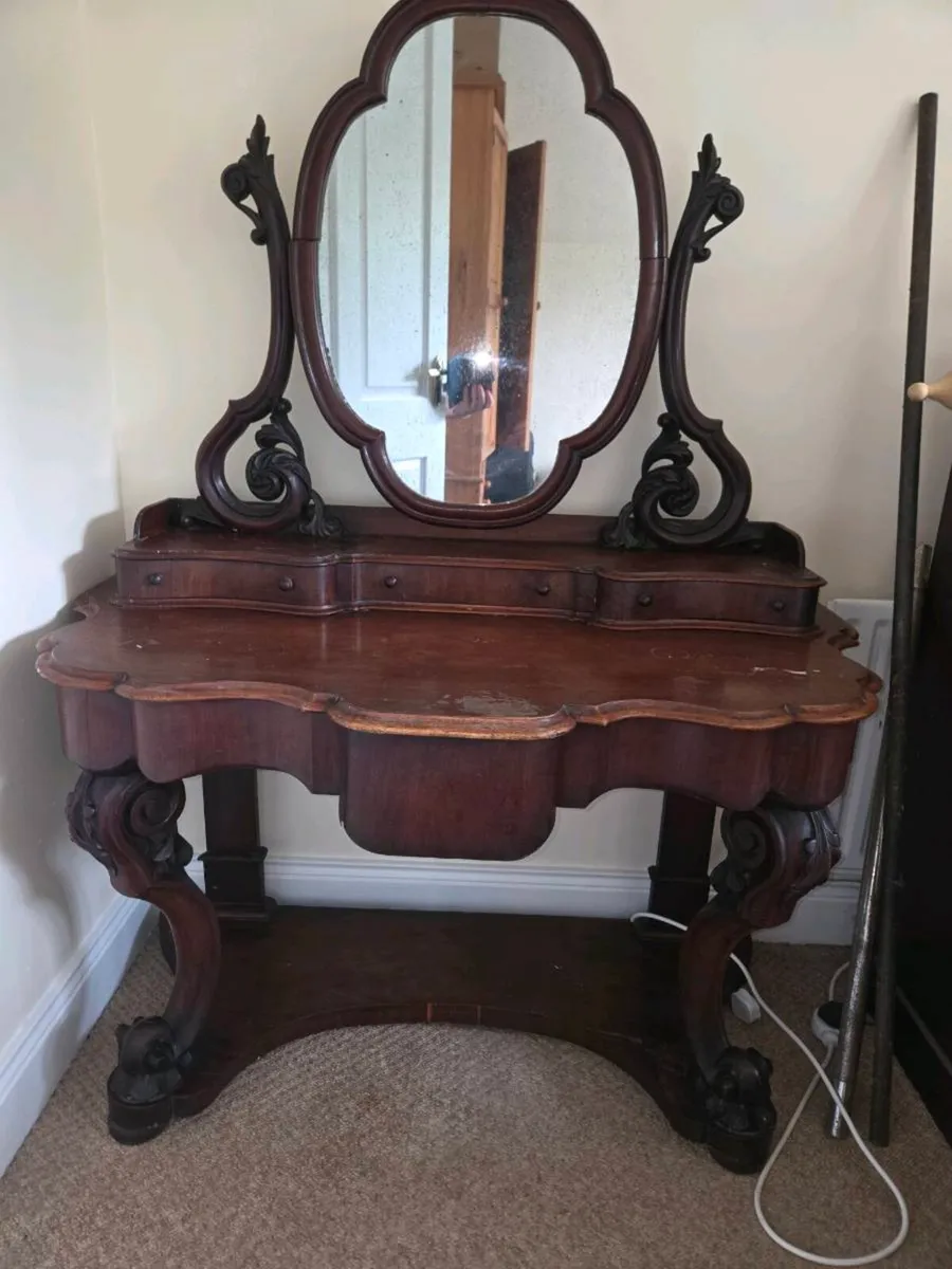 Walnut antique dresser - Image 1