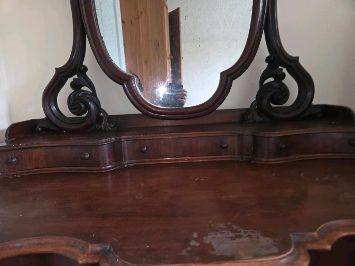Walnut antique dresser - Image 3