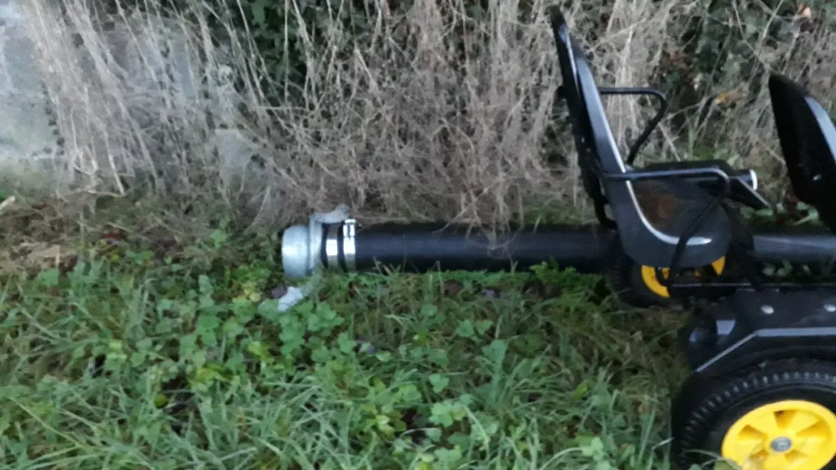 Flood pump and hose - Image 2