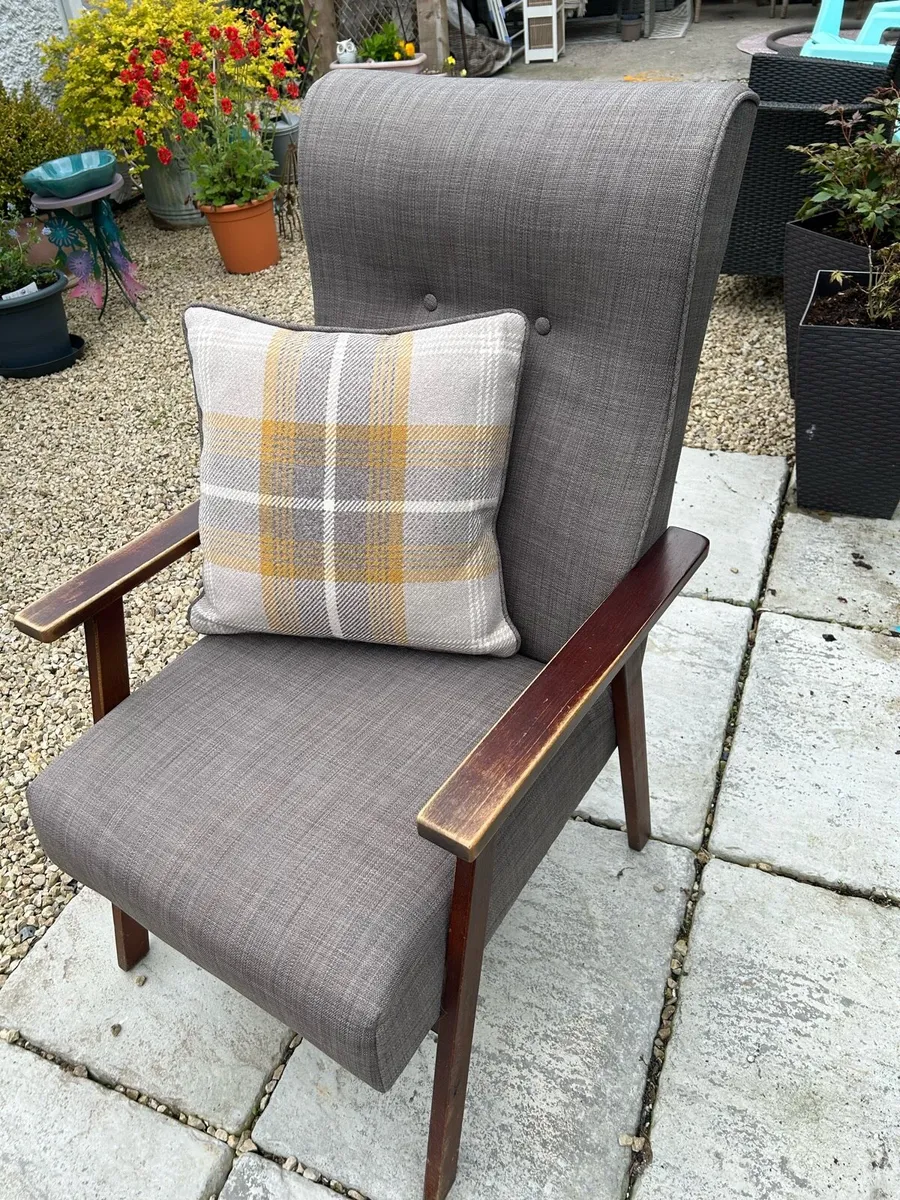 Pair of vintage high back armchairs - Image 3