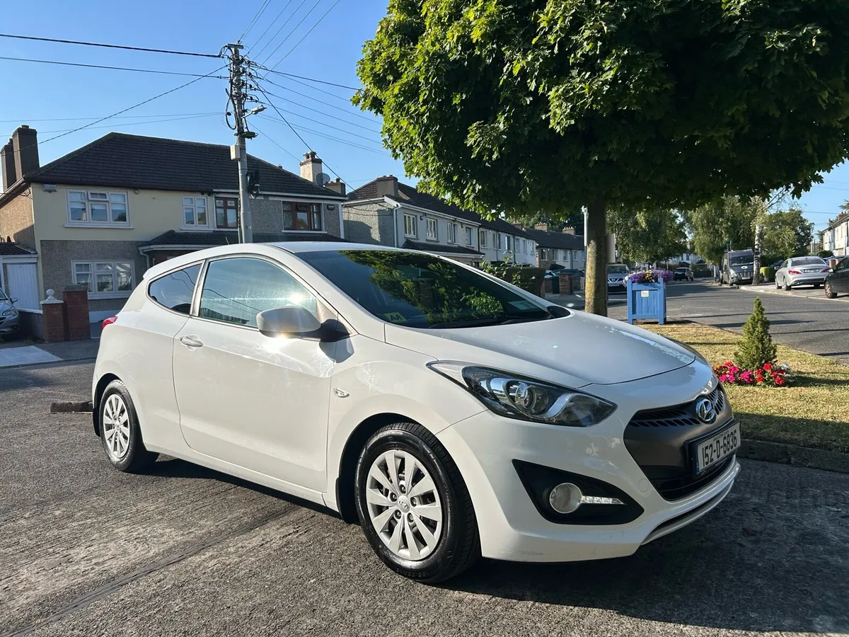 2015 Hyundai i30 CVRT 06-27 TAX 02-27 - Image 1
