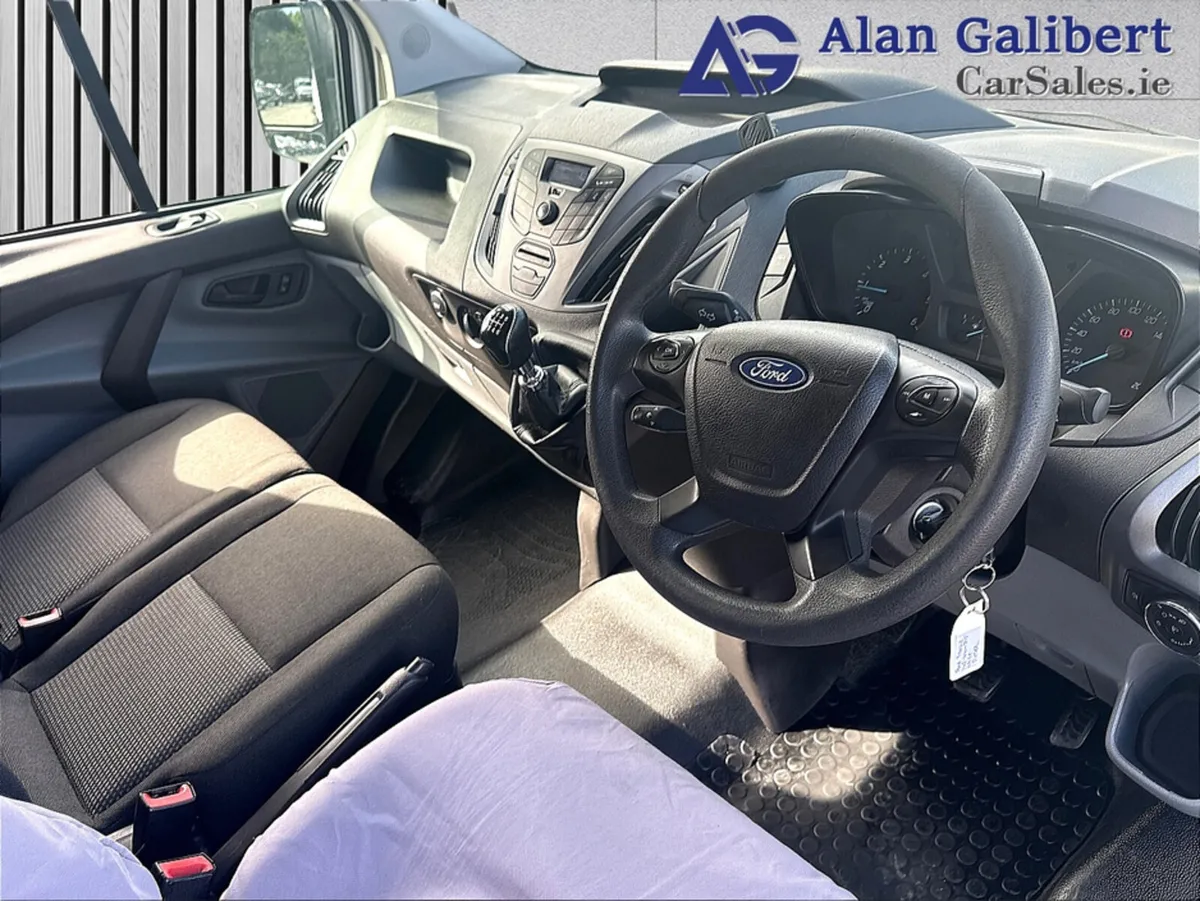 Ford Transit Custom 250S AIR VENT IMMACULATE CONDI - Image 3