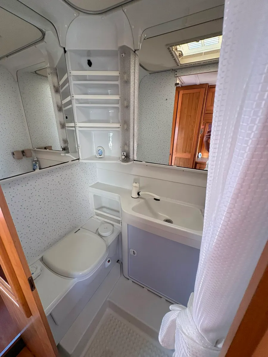 Campervan - Image 4