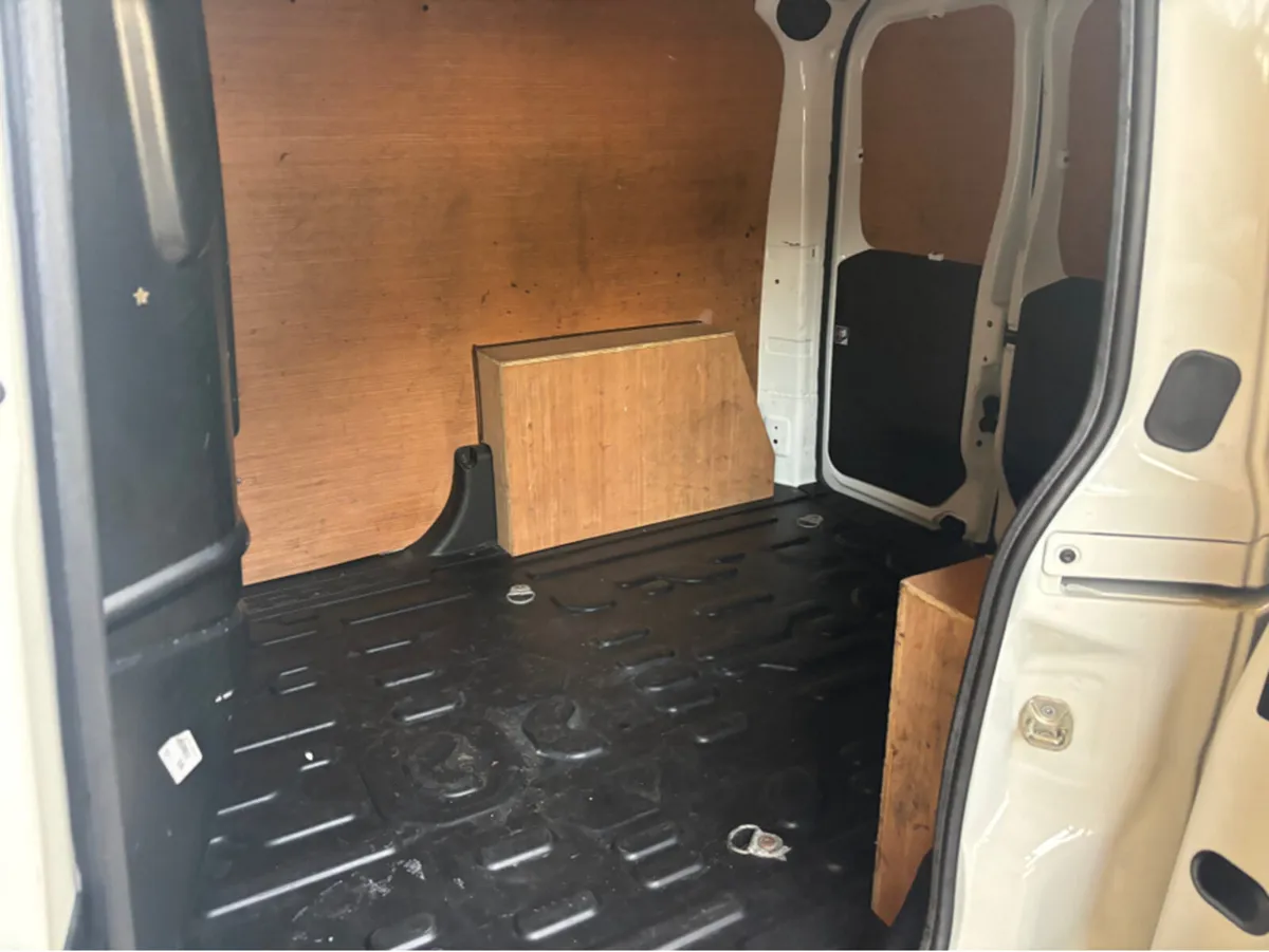 Fiat Doblo CARGO 1.6 SX 90HP 2DR - Image 2