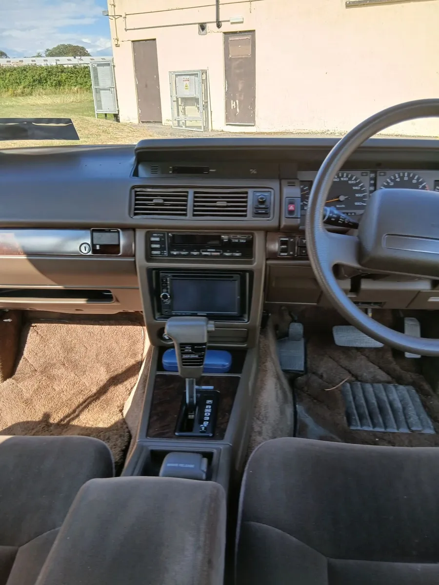 Nissan Cedric 1990 - Image 1