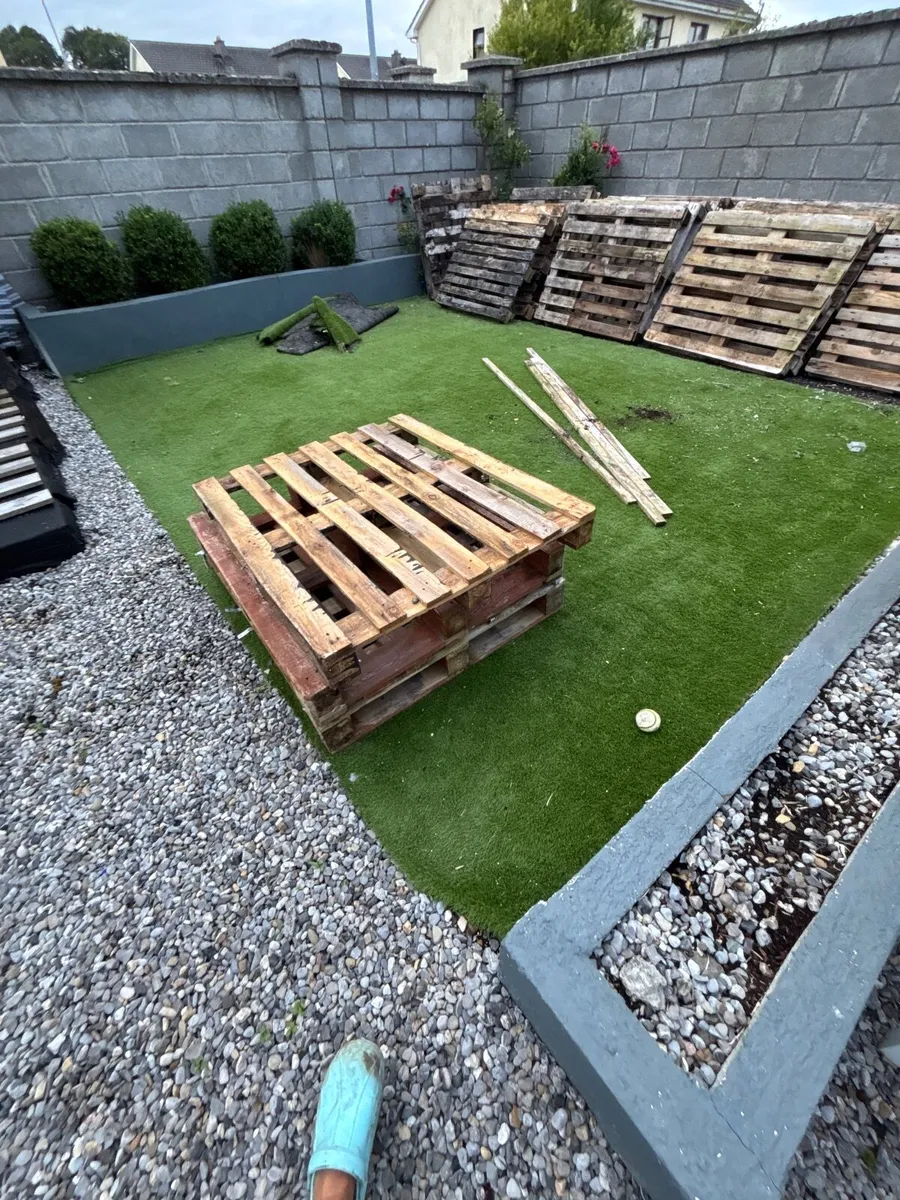 Free Wooden crates - Image 2