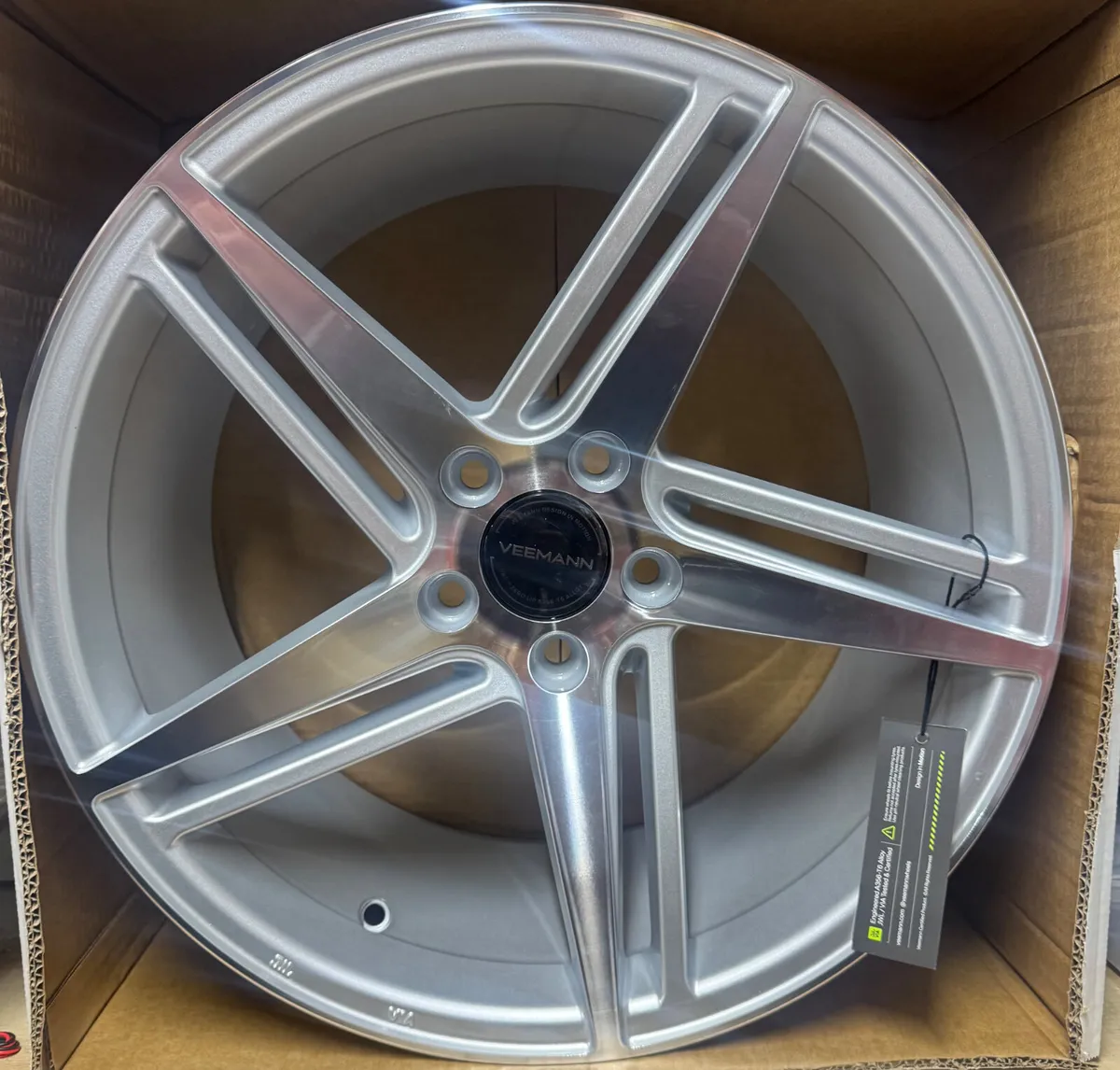 18” veemann vfs31 9.0” concave 5x112 with tyres