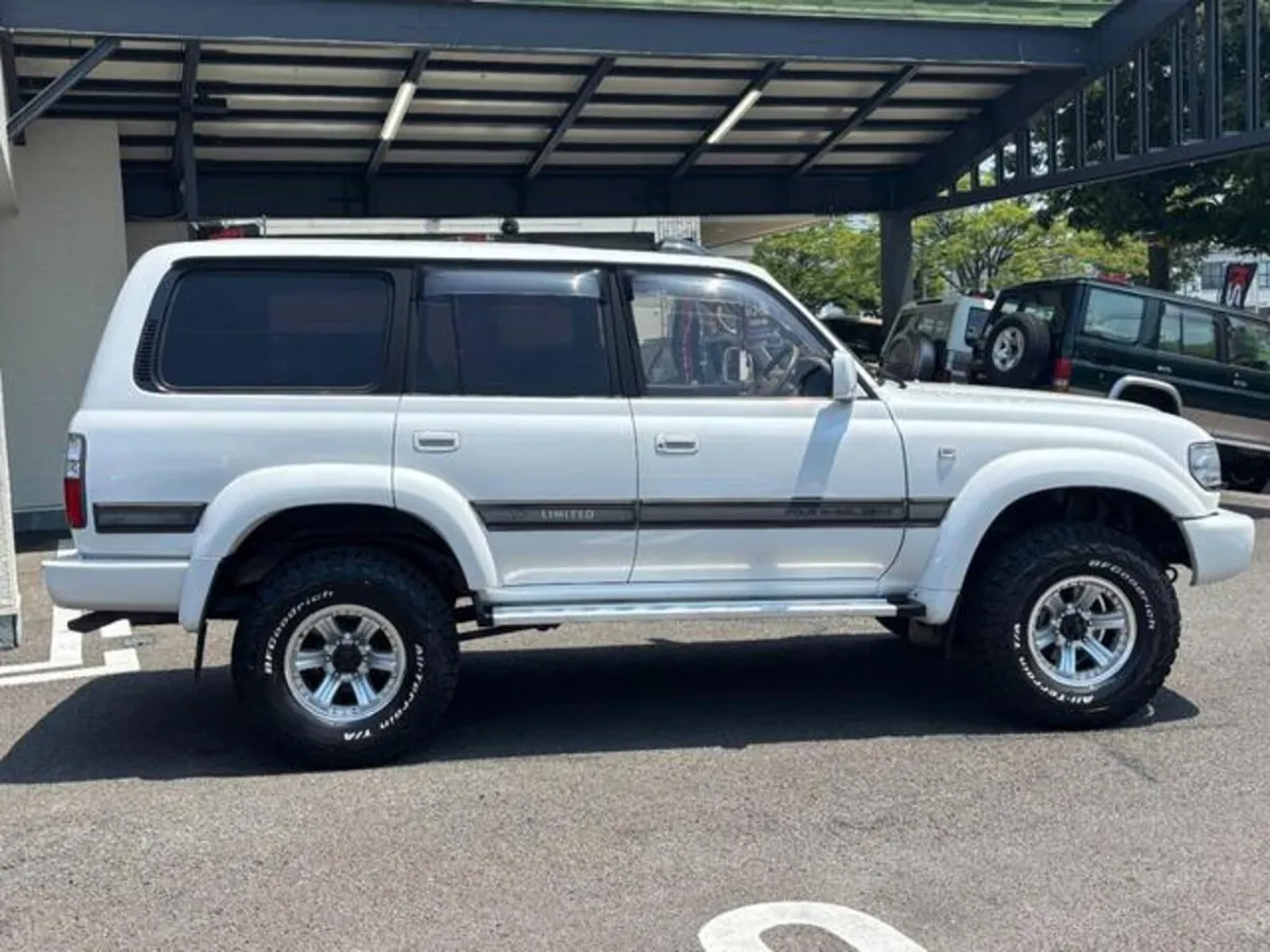1996 TOYOTA LAND CRUISER 80 VX LIMITED 4.2 5 Seats - Image 2