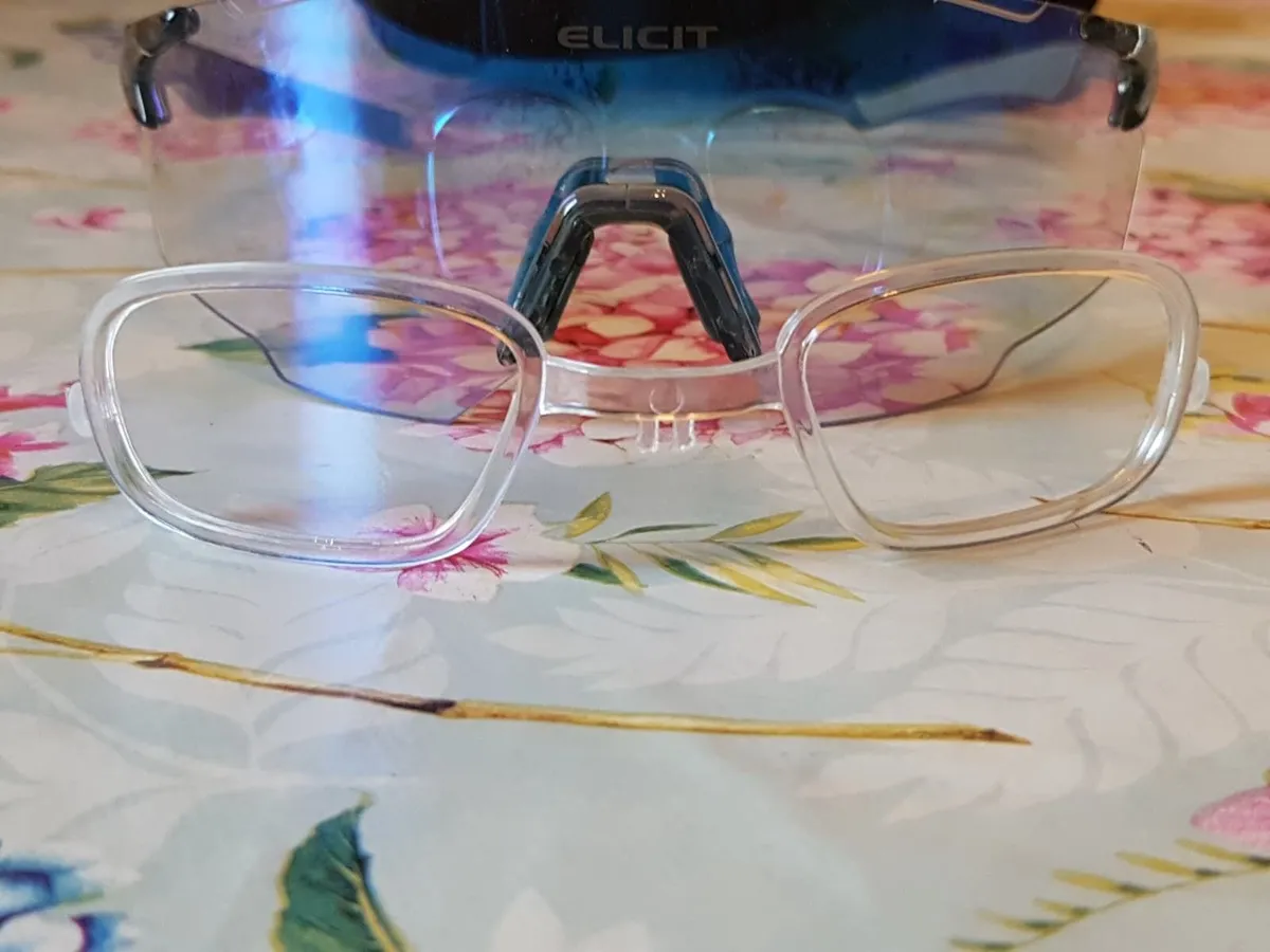 ELICIT Photochromic Cycling Glasses - Image 2